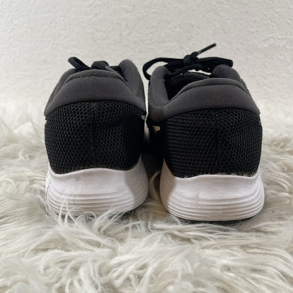 NIKE Wmns Revolution 4 'Anthracite' Size 8.5 - Picture 4 of 10